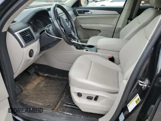 2018 Volkswagen Atlas SE with VIN 1V2CR2CA5JC582694, listed as a Copart auction lot 71221254 with 111,842 mi miles and Clean title. Bid and sale history available at DreamBid. Image 7.
