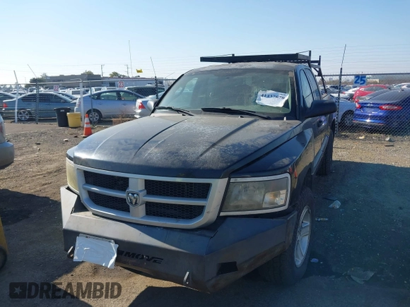 2010 Dodge Dakota Bighorn/Lonestar with VIN 1D7CW3GK1AS155513, listed as a IAAI auction lot 41437670 with 184,199 mi miles. Bid and sale history available at carsss.com. Image 12.