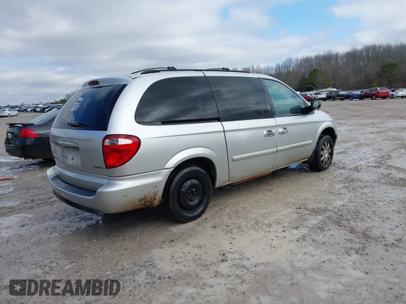 2006 Chrysler Town & Country Touring with VIN 2A4GP54LX6R859617, listed as a IAAI auction lot 41484842 with 283,845 mi miles and . Bid and sale history available at DreamBid. Image 4.