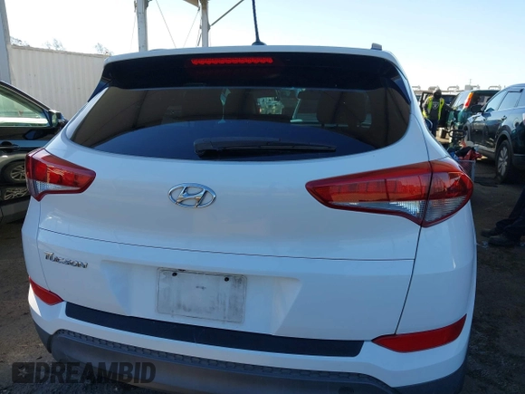 2017 Hyundai Tucson SE with VIN KM8J33A43HU464978, listed as a IAAI auction lot 41655832 with 135,359 mi miles. Bid and sale history available at carsss.com. Image 17.