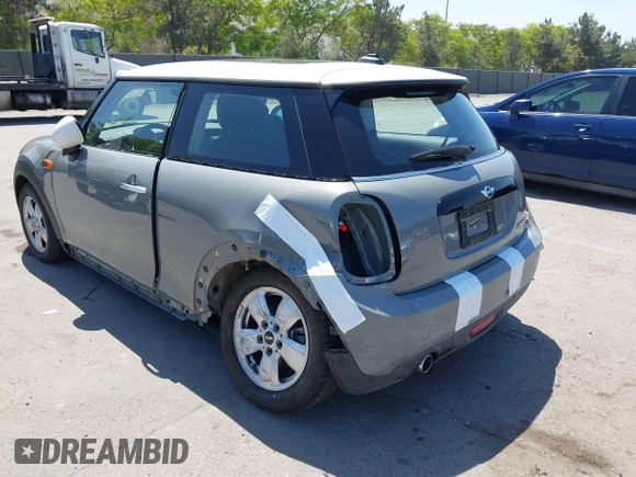 2018 MINI Hardtop Cooper with VIN WMWXP5C55J2H29048, listed as a IAAI auction lot 42315130 with 9,352 mi miles and . Bid and sale history available at DreamBid. Image 6.