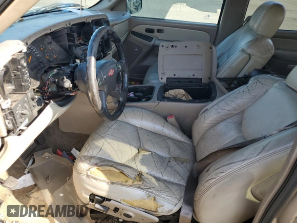 2003 Chevrolet Tahoe Z71 with VIN 1GNEK13T03R211816, listed as a Copart auction lot 67413754 with 0 mi miles and Clean Title. Bid and sale history available at carsss.com. Image 7.