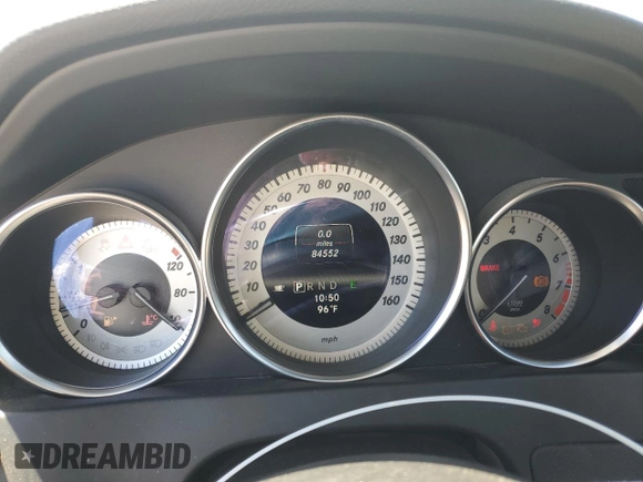 2013 Mercedes-Benz C 250 с VIN WDDGJ4HB7DF986032, выставлен на аукционе Copart как лот 56577835 с пробегом 84 552 миль миль и Списание • Salvage title. История ставок и продаж доступна на DreamBid. Изображение 9.
