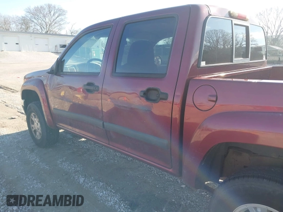2008 Chevrolet Colorado 2LT z VIN 1GCDT13E988177648, wystawiony jako IAAI lot #41595192 z przebiegiem 239 029 mil mil oraz . Historia ofert i sprzedaży dostępna na DreamBid. Obrazek 6.