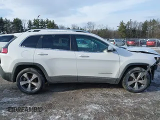 2020 Jeep Cherokee Limited with VIN 1C4PJLDB2LD535210, listed as a IAAI auction lot 41268119 with 119,918 mi miles. Bid and sale history available at carsss.com. Image 13.