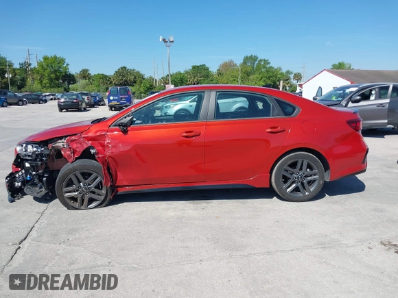 2021 Kia Forte GT-Line with VIN 3KPF34ADXME409193, listed as a IAAI auction lot 41846359 with 52,321 mi miles. Bid and sale history available at carsss.com. Image 15.