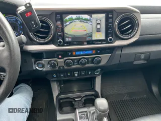 2022 Toyota Tacoma Limited with VIN 3TMGZ5AN7NM458988, listed as a Copart auction lot 65398105 with 32,115 mi miles and Salvage title. Bid and sale history available at DreamBid. Image 9.
