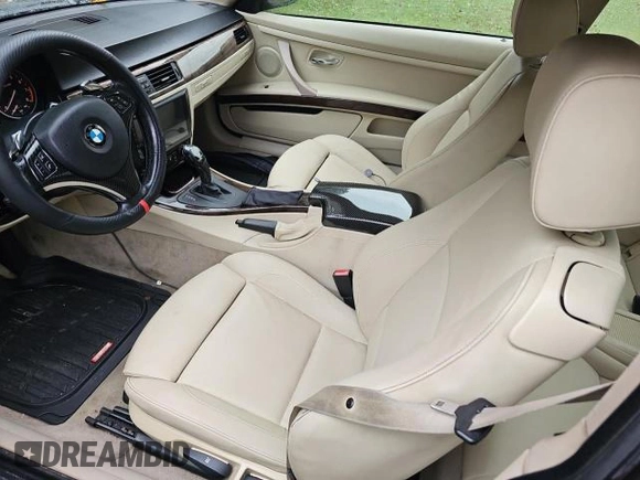 2010 BMW 3 Series 328i with VIN WBAWB3C56AP139133, listed as a Copart auction lot 80909844 with 154,921 mi miles and Clean Title. Bid and sale history available at carsss.com. Image 5.