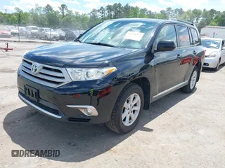 2011 Toyota Highlander z VIN 5TDBK3EH5BS090250, wystawiony jako IAAI lot #42216937 z przebiegiem 191 201 mil mil oraz . Historia ofert i sprzedaży dostępna na DreamBid. Obrazek 17.