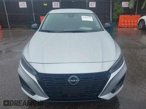 2025 Nissan Altima SV z VIN 1N4BL4DV0SN366601, wystawiony jako IAAI lot #42405749 z przebiegiem 4 790 mil mil oraz . Historia ofert i sprzedaży dostępna na DreamBid. Obrazek 12.