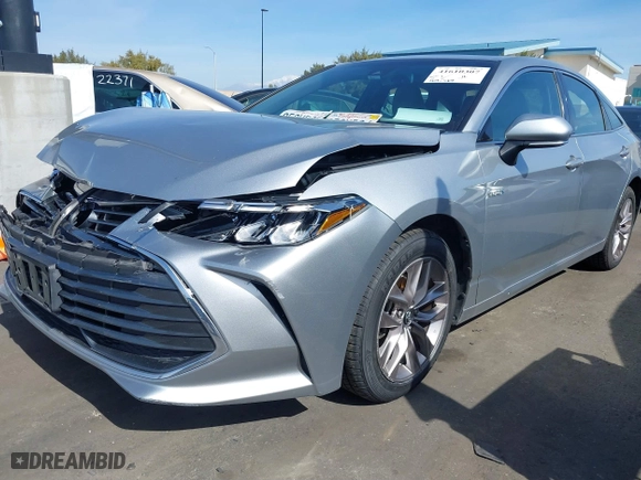2019 Toyota Avalon Hybrid Limited with VIN 4T1B21FB1KU003112, listed as a IAAI auction lot 41610307 with 169,569 mi miles. Bid and sale history available at carsss.com. Image 18.