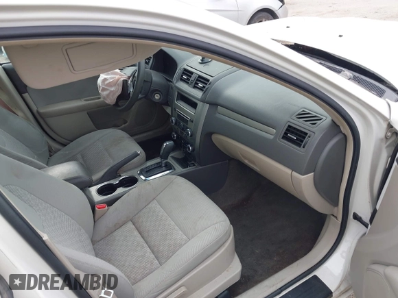 2012 Ford Fusion SE with VIN 3FAHP0HA8CR107691, listed as a IAAI auction lot 42058063 with 191,439 mi miles and . Bid and sale history available at DreamBid. Image 5.
