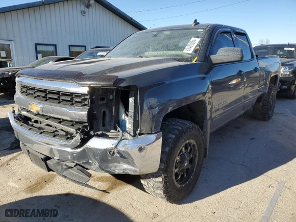 2019 Chevrolet Silverado 1500 LD LT with VIN 2GCVKPEC9K1105915, listed as a Copart auction lot 83483084 with 116,081 mi miles and Salvage Title. Bid and sale history available at carsss.com. Image 1.