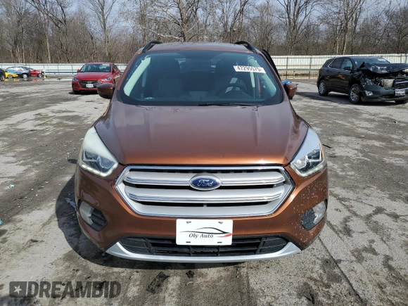 2017 Ford Escape SE with VIN 1FMCU0GD3HUC04513, listed as a Copart auction lot 47295575 with 147,938 mi miles and Salvage Title. Bid and sale history available at DreamBid. Image 5.