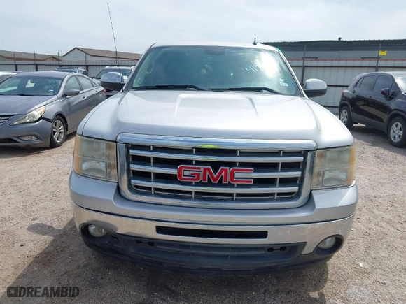 2011 GMC Sierra 1500 SLE with VIN 3GTP1VE05BG361711, listed as a IAAI auction lot 41927412 with 105,095 mi miles. Bid and sale history available at carsss.com. Image 12.