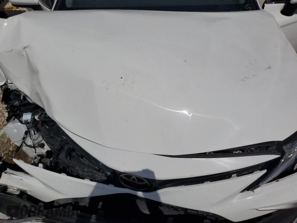 2023 Toyota Camry LE z VIN 4T1C11AK1PU770237, wystawiony jako Copart lot #55590655 z przebiegiem 50 980 mil mil oraz Szkoda całkowita • Salvage title. Historia ofert i sprzedaży dostępna na DreamBid. Obrazek 11.