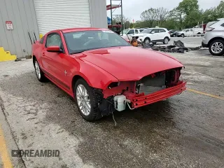 2013 Ford Mustang V6 z VIN 1ZVBP8AM1D5223156, wystawiony jako Copart lot #54687355 z przebiegiem 134 447 mil mil oraz Szkoda całkowita • Salvage title. Historia ofert i sprzedaży dostępna na DreamBid. Obrazek 14.