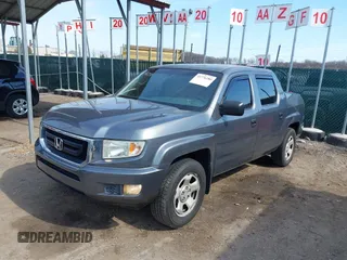 2011 Honda Ridgeline RT z VIN 5FPYK1F26BB453191, wystawiony jako IAAI lot #41776280 z przebiegiem 122 908 mil mil oraz . Historia ofert i sprzedaży dostępna na DreamBid. Obrazek 2.
