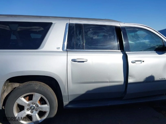 2015 Chevrolet Suburban LT with VIN 1GNSCJKC6FR646684, listed as a IAAI auction lot 41599832 with NaN miles. Bid and sale history available at carsss.com. Image 13.