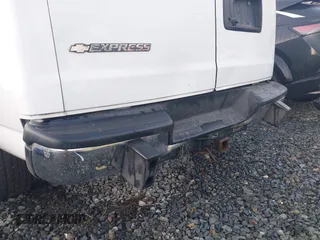 2018 Chevrolet Express Cargo Van with VIN 1GCWGAFG4J1904400, listed as a IAAI auction lot 41754700 with 119,196 mi miles. Bid and sale history available at carsss.com. Image 6.