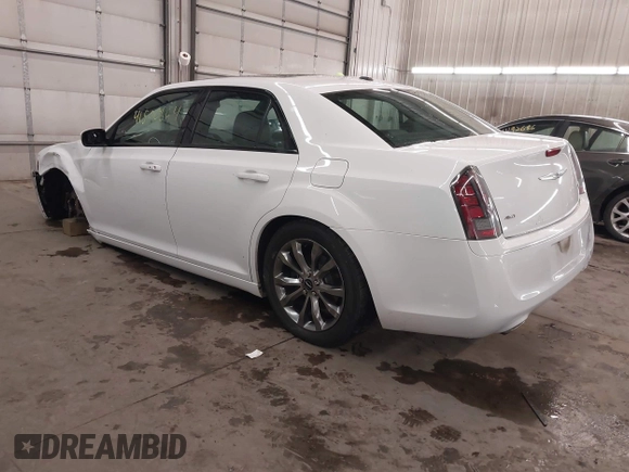 2014 Chrysler 300 with VIN 2C3CCAGG9EH365877, listed as a IAAI auction lot 41500564 with 89,384 mi miles. Bid and sale history available at carsss.com. Image 3.