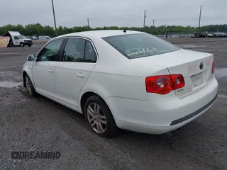 2007 Volkswagen Jetta Wolfsburg Edition with VIN 3VWEF71K37M190720, listed as a IAAI auction lot 42435092 with Not provided miles and . Bid and sale history available at DreamBid. Image 3.