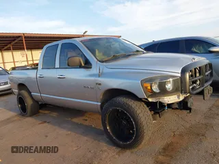 2008 Dodge 1500 SLT z VIN 1D7HA18298S592306, wystawiony jako IAAI lot #41885174 z przebiegiem 176 071 mil mil oraz . Historia ofert i sprzedaży dostępna na DreamBid. Obrazek 13.