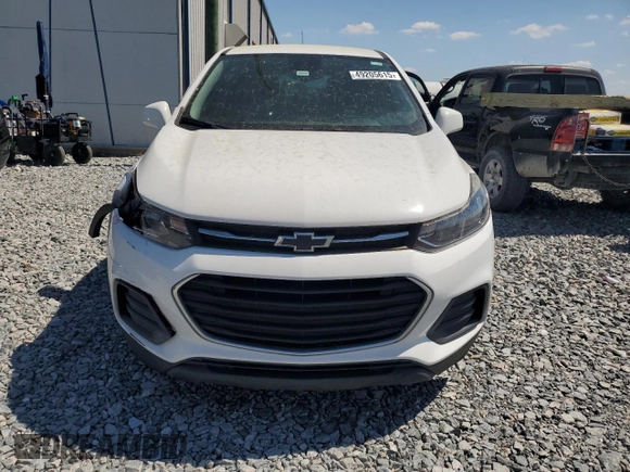 2019 Chevrolet Trax LS with VIN 3GNCJKSB5KL172915, listed as a Copart auction lot 49205615 with 90,349 mi miles and Salvage Title. Bid and sale history available at carsss.com. Image 5.