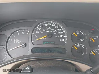 2004 Chevrolet Tahoe LT with VIN 1GNEC13Z74R137135, listed as a IAAI auction lot 41805414 with 249,326 mi miles. Bid and sale history available at carsss.com. Image 7.