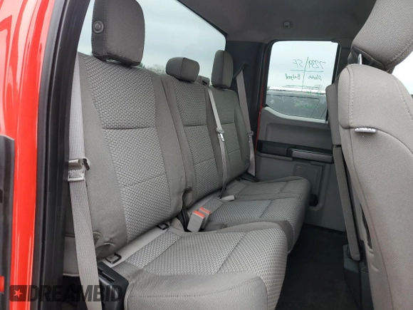 2018 Ford F-250 XL z VIN 1FT7X2B63JEC97549, wystawiony jako Copart lot #89342415 z przebiegiem 71 897 mil mil oraz Szkoda całkowita • Salvage title. Historia ofert i sprzedaży dostępna na DreamBid. Obrazek 10.