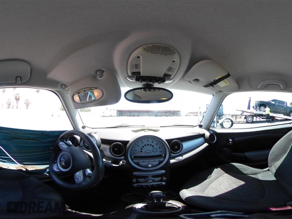 2007 MINI Hardtop with VIN WMWMF335X7TT54929, listed as a IAAI auction lot 42173757 with 71,496 mi miles and . Bid and sale history available at DreamBid. Image 19.