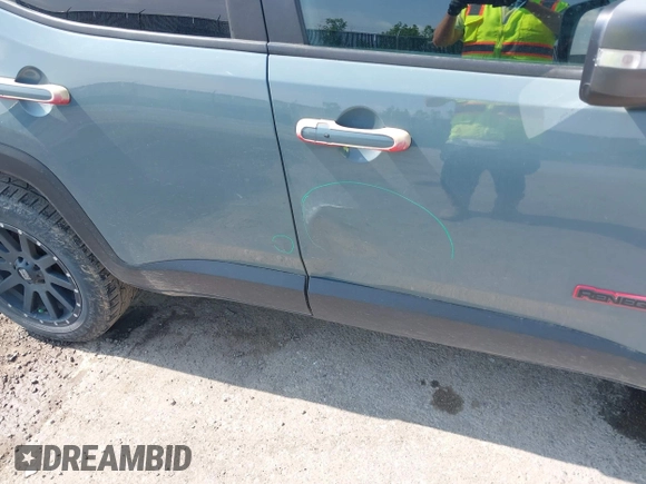 2016 Jeep Renegade Trailhawk with VIN ZACCJBCTXGPD99550, listed as a IAAI auction lot 42446773 with 174,283 mi miles and . Bid and sale history available at DreamBid. Image 6.