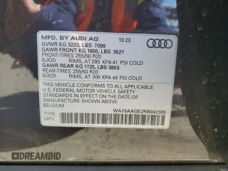 2024 Audi Q8 e-tron Premium Plus z VIN WA15AAGE2RB042305, wystawiony jako Copart lot #83397964 z przebiegiem 15 887 mil mil oraz Szkoda całkowita • Salvage title. Historia ofert i sprzedaży dostępna na DreamBid. Obrazek 12.
