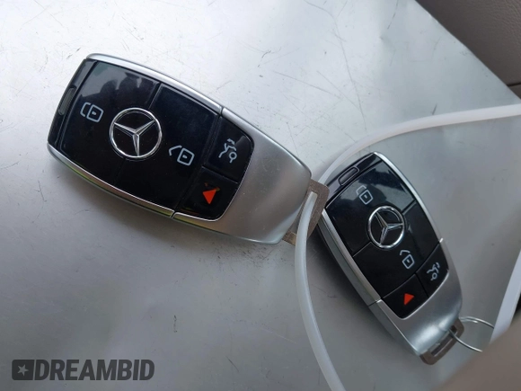2019 Mercedes-Benz E 450 with VIN WDD1K6HB6KF115649, listed as a IAAI auction lot 42141529 with 42,504 mi miles and . Bid and sale history available at DreamBid. Image 11.