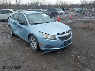 2012 Chevrolet Cruze LS with VIN 1G1PC5SH7C7277786, listed as a IAAI auction lot 41519216 with 204,127 mi miles. Bid and sale history available at carsss.com. Image 1.