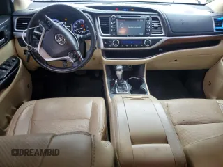 2017 Toyota Highlander Limited with VIN 5TDYZRFH0HS199280, listed as a Copart auction lot 58612645 with 159,282 mi miles and Salvage title. Bid and sale history available at DreamBid. Image 8.