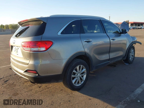 2018 Kia Sorento LX with VIN 5XYPG4A50JG387396, listed as a IAAI auction lot 40848247 with Not Provided miles and . Bid and sale history available at DreamBid. Image 4.