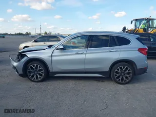 2020 BMW X1 sDrive28i with VIN WBXJG7C08L5R71214, listed as a IAAI auction lot 41514330 with 34,140 mi miles. Bid and sale history available at carsss.com. Image 15.