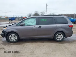 2015 Toyota Sienna XLE with VIN 5TDYK3DC8FS651580, listed as a IAAI auction lot 41971867 with 49,711 mi miles. Bid and sale history available at carsss.com. Image 15.