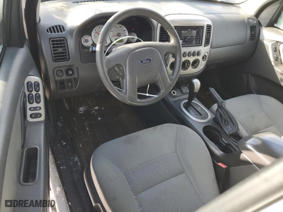 2006 Ford Escape Hybrid with VIN 1FMCU95H46KC08640, listed as a Copart auction lot 43151355 with 251,266 mi miles and Clean Title. Bid and sale history available at carsss.com. Image 8.