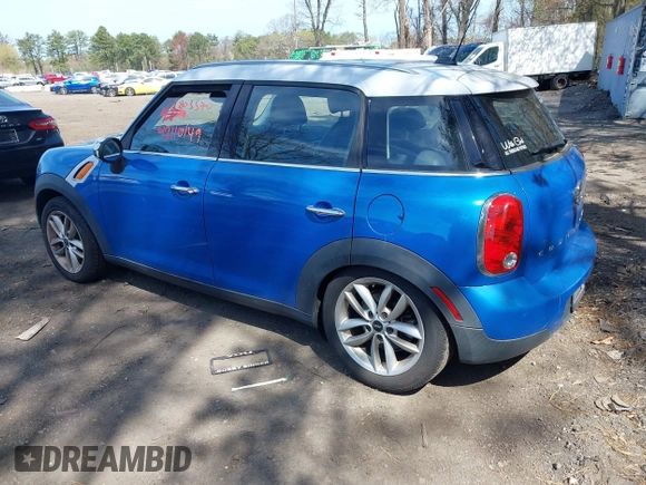 2014 MINI Countryman with VIN WMWZB3C59EWR37439, listed as a IAAI auction lot 42110149 with 181,661 mi miles and . Bid and sale history available at DreamBid. Image 3.