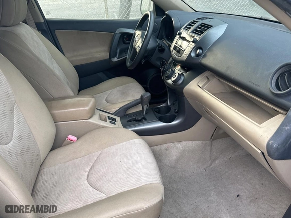 2011 Toyota RAV4 with VIN 2T3ZF4DV1BW093726, listed as a Copart auction lot 81411124 with 52,470 mi miles and Clean Title. Bid and sale history available at carsss.com. Image 5.