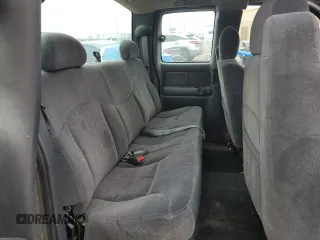 2001 Chevrolet Silverado 1500 LS with VIN 1GCEK19T51E153223, listed as a Copart auction lot 52352725 with 148,608 mi miles and Salvage Title. Bid and sale history available at carsss.com. Image 10.