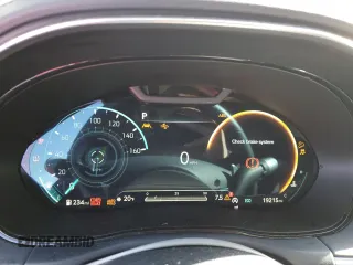 2022 Genesis GV70 Sport z VIN KMUMCDTC6NU062750, wystawiony jako Copart lot #42001595 z przebiegiem 19 215 mil mil oraz Szkoda całkowita • Salvage title. Historia ofert i sprzedaży dostępna na DreamBid. Obrazek 9.