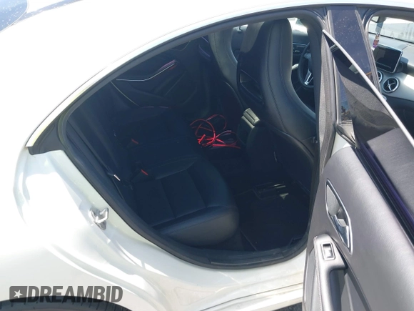 2014 Mercedes-Benz CLA 250 z VIN WDDSJ4EB3EN045327, wystawiony jako IAAI lot #42090466 z przebiegiem 121 805 mil mil oraz . Historia ofert i sprzedaży dostępna na DreamBid. Obrazek 8.