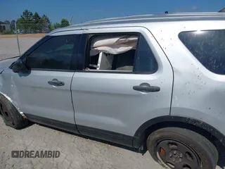 2018 Ford Police Interceptor Utility с VIN 1FM5K8AR6JGA32757, выставлен на аукционе IAAI как лот 42124791 с пробегом Не указан миль и . История ставок и продаж доступна на DreamBid. Изображение 18.