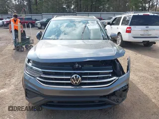2023 Volkswagen Tiguan SE с VIN 3VV3B7AX1PM082647, выставлен на аукционе IAAI как лот 41795692 с пробегом 15 022 миль миль и . История ставок и продаж доступна на DreamBid. Изображение 12.