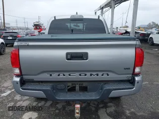 2017 Toyota Tacoma SR5 with VIN 3TMCZ5AN5HM060763, listed as a IAAI auction lot 41783899 with 93,926 mi miles. Bid and sale history available at carsss.com. Image 16.