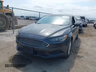 2018 Ford Fusion SE with VIN 3FA6P0HD8JR277127, listed as a IAAI auction lot 42040109 with 118,795 mi miles. Bid and sale history available at carsss.com. Image 18.