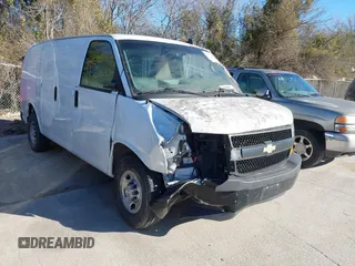 2021 Chevrolet City Express Cargo z VIN 1GCZGGF70M1144857, wystawiony jako IAAI lot #41474258 z przebiegiem 155 494 mil mil oraz . Historia ofert i sprzedaży dostępna na DreamBid. Obrazek 1.